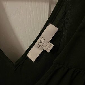 Loft plus Sz 26 olive blouse